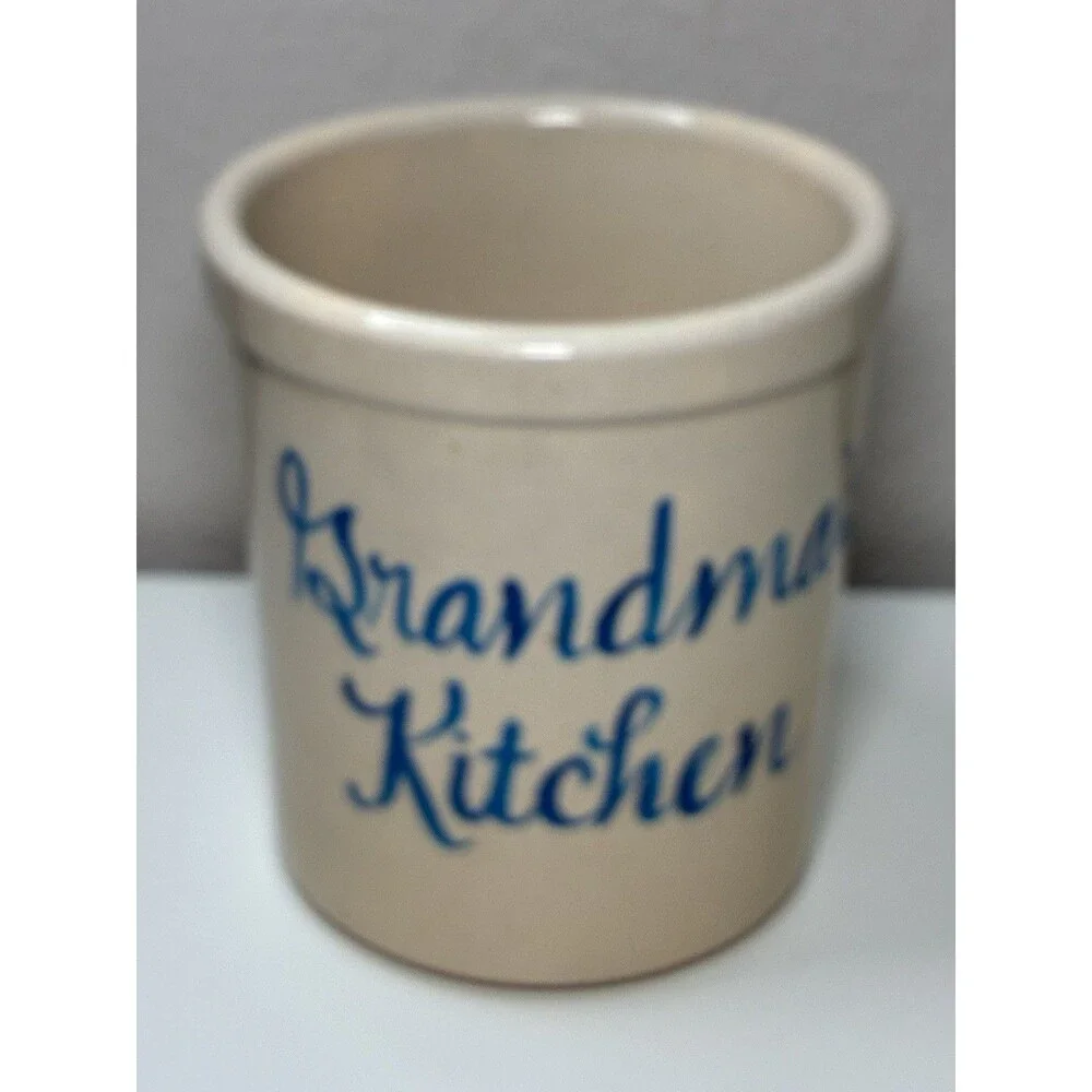 Crock RRP Roseville GrannyCore Kitschy Kitchen Utensil Holder EUC